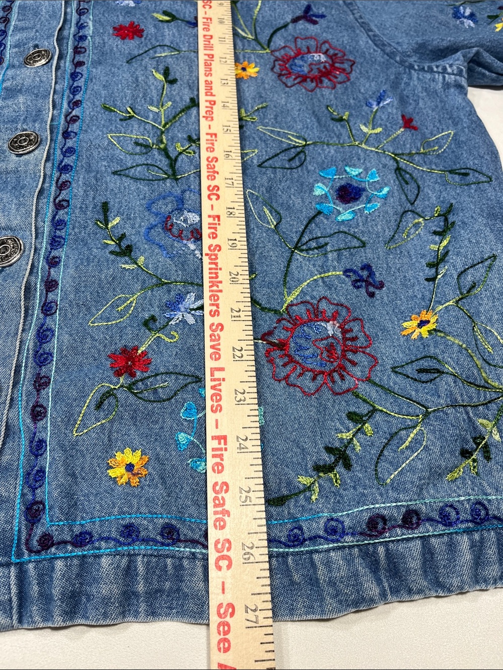 Tantrums Woman 2X Embroidered Denim Jacket Floral Button Front Cottagecore - Picture 6 of 8